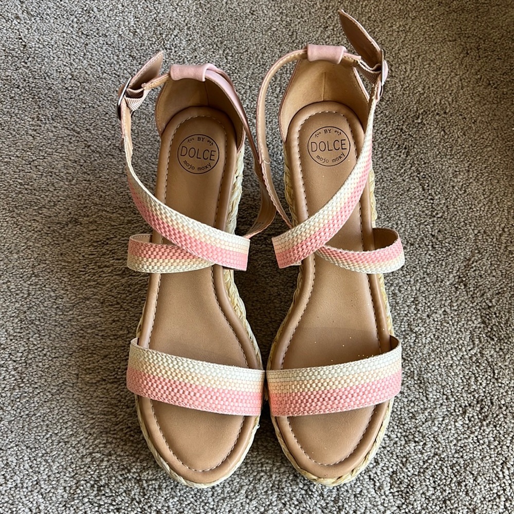 Dolce By Mojo Moxy Wedges